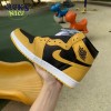 Air Jordan 1 High Retro OG 'Pollen' Size 40-47.5