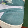 Jordan 1 Retro High Turbo Green Size 40-47.5