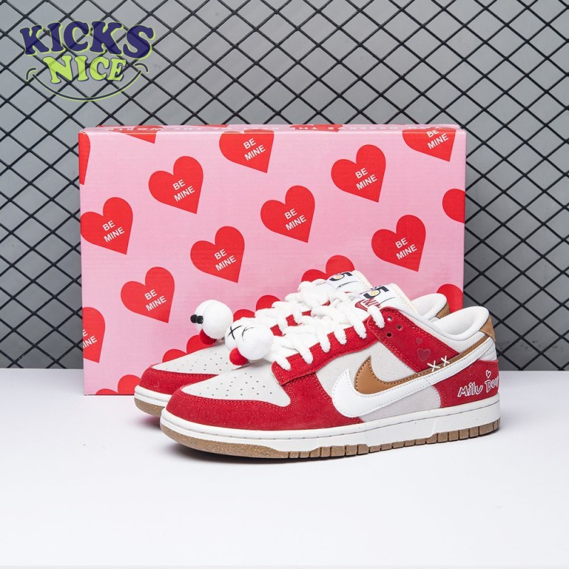 Nike Dunk Low SE Merry Christmas DO9457-112 Size 36-47.5